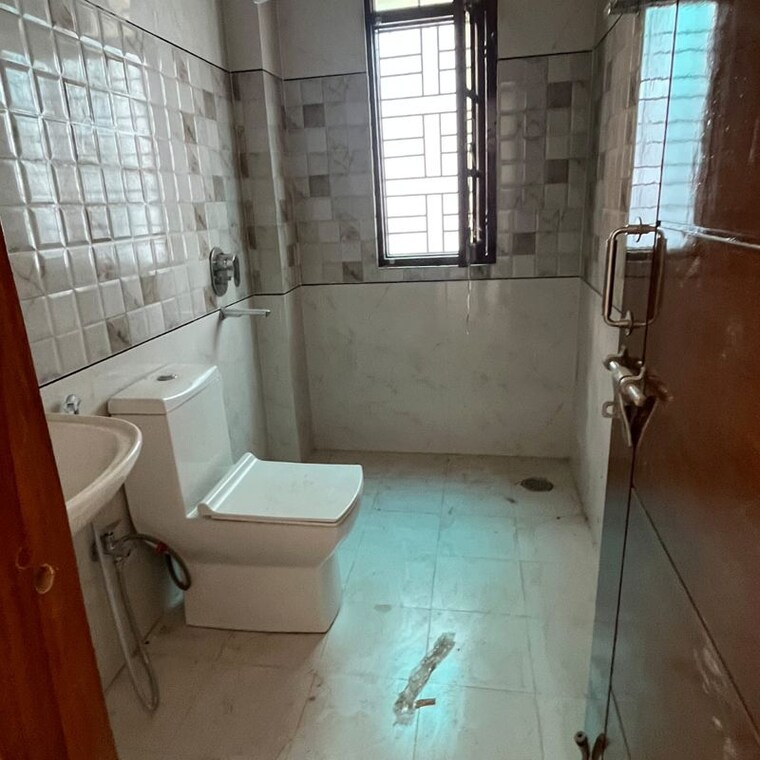 Bathroom, gomti nagar Pg For Girls In Gomti Nagar 9736917