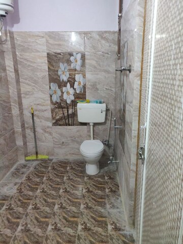 Bathroom in 2 BHK Builder Floor at Gomti Nagar – for Rent