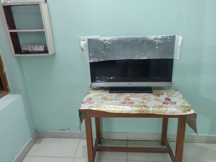 undefined, gomti nagar 2 Bedroom 1100 Sq.Ft. Builder Floor In Gomti Nagar Lucknow 9736922