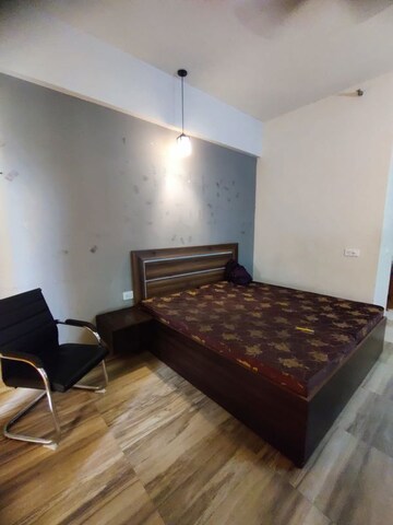 Bedroom in 1 BHK Apartment at Paramount Golfforeste, Zeta I Greater Noida – for Rent