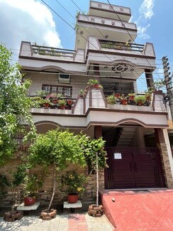 Pg For Rent in Gomti Nagar