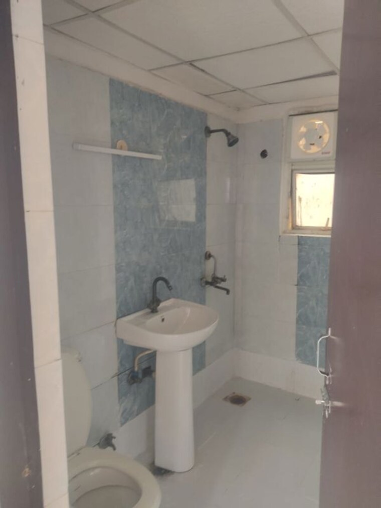 Bathroom, gardenia-gateway 2 Bedroom 1045 Sq.Ft. Apartment In Sector 75 Noida 9736982