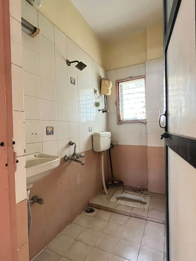 Bathroom, new-brahmand-phase-7-chs 2 Bedroom 850 Sq.Ft. Apartment In Brahmand Thane 9737031