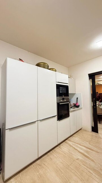 Room in 4 BHK Villa at Embassy Grove, Kodihalli – for Rent