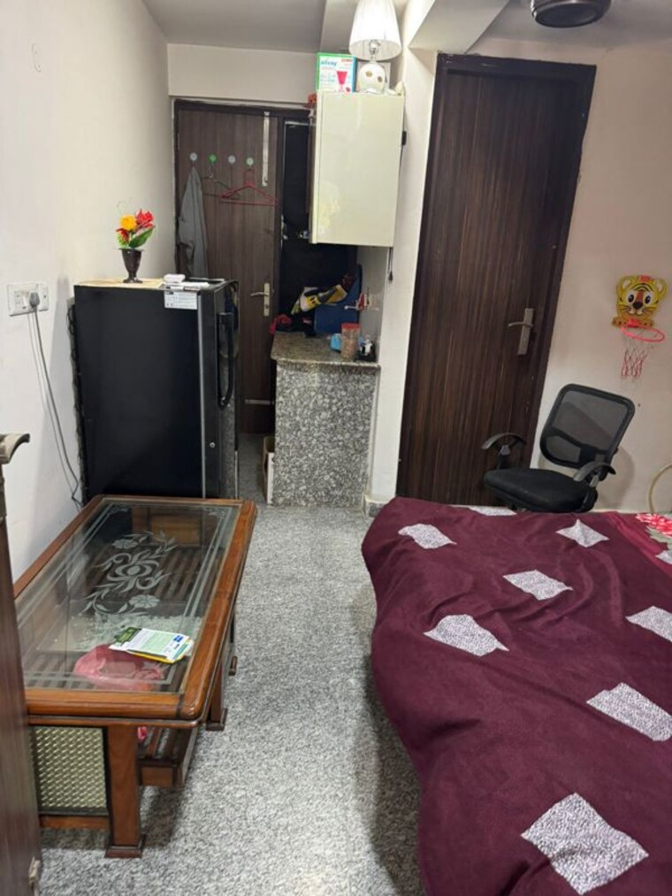 Living Room, sector 23 3 Bedroom 1850 Sq.Ft. Builder Floor In Sector 23 Gurgaon 9737092