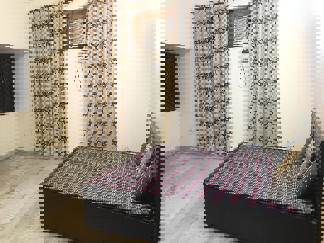 3 BHK + Extra Room Builder Floor For Rent in Sector 23