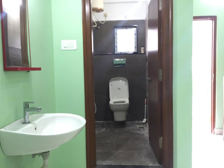Bathroom, begumpet 2 Bedroom 1140 Sq.Ft. Apartment In Begumpet Hyderabad 9737168