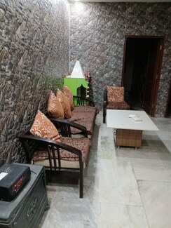 2 BHK + Pooja Room Builder Floor For Rent in Dhakoli