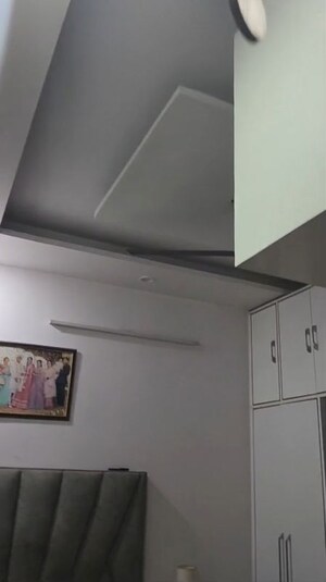 Furnished Amenities in 3 BHK Builder Floor at Rohini Sector 25 – for Sale