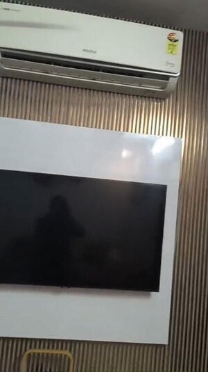 Furnished Amenities in 3 BHK Builder Floor at Rohini Sector 25 – for Sale