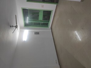Master Bedroom in 2.5 BHK Builder Floor at Narkanda Apartment, Sector 31 – for Rent