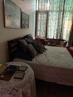 Room in 1 BHK Apartment at DLF City Phase III, Sector 24 – for Rent