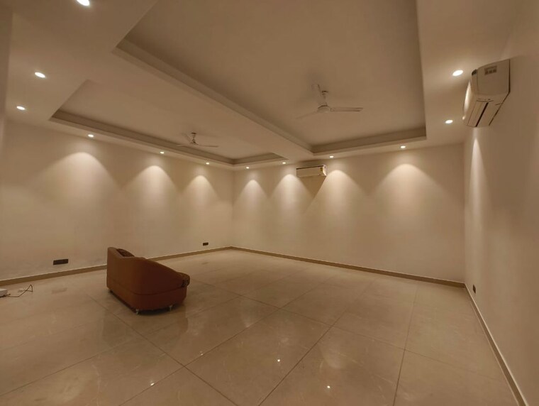Floor Plan, greater kailash i Commercial Office Space 208 Sq.Yd. In Greater Kailash I Delhi 9737223