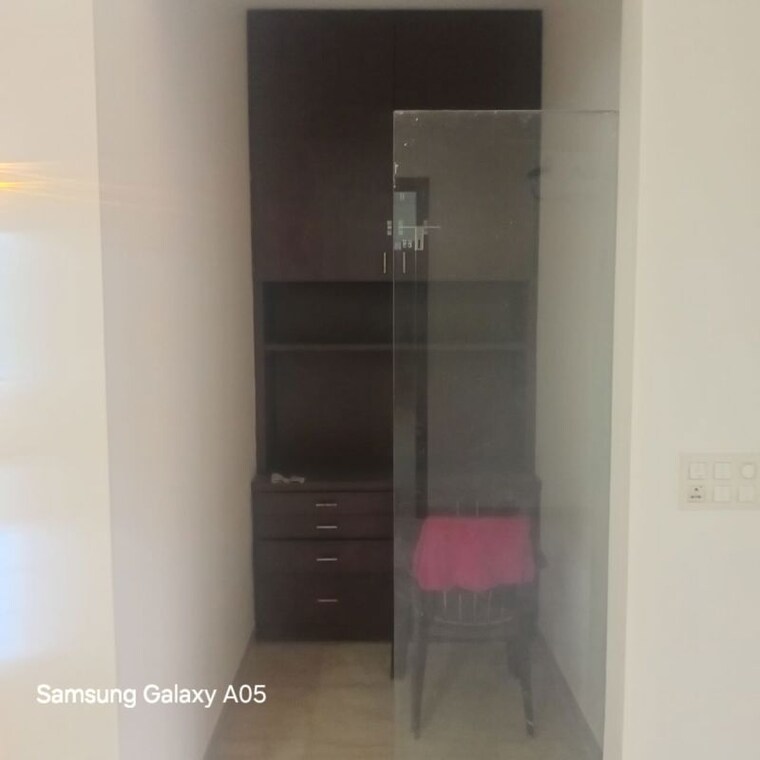 Bathroom, hemkunt colony 3 Bedroom 272 Sq.Yd. Builder Floor In Hemkunt Colony Delhi 9737240