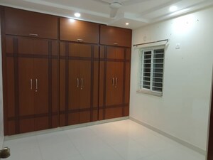 Room in 2 BHK Apartment at Begumpet – for Rent