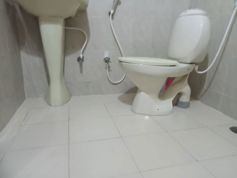 Bathroom, begumpet 2 Bedroom 1170 Sq.Ft. Apartment In Begumpet Hyderabad 9737252