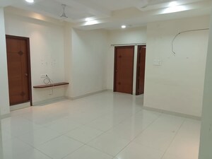 Room in 2 BHK Apartment at Begumpet – for Rent