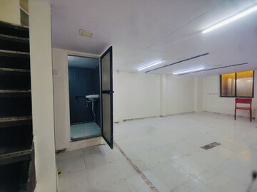 Room in  Office Space at Malad West – for Rent