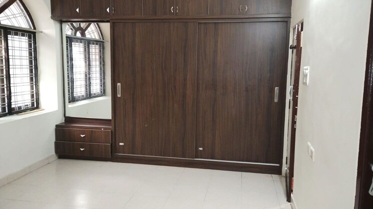 Room, saket-township 3 Bedroom 240 Sq.Yd. Independent House In Kapra Hyderabad 9635471