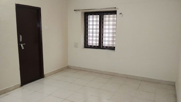 Room, saket-township 3 Bedroom 240 Sq.Yd. Independent House In Kapra Hyderabad 9635471