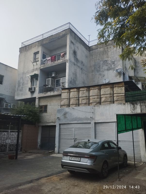 2 BHK + Pooja Room Builder Floor For Sale in Sector 73