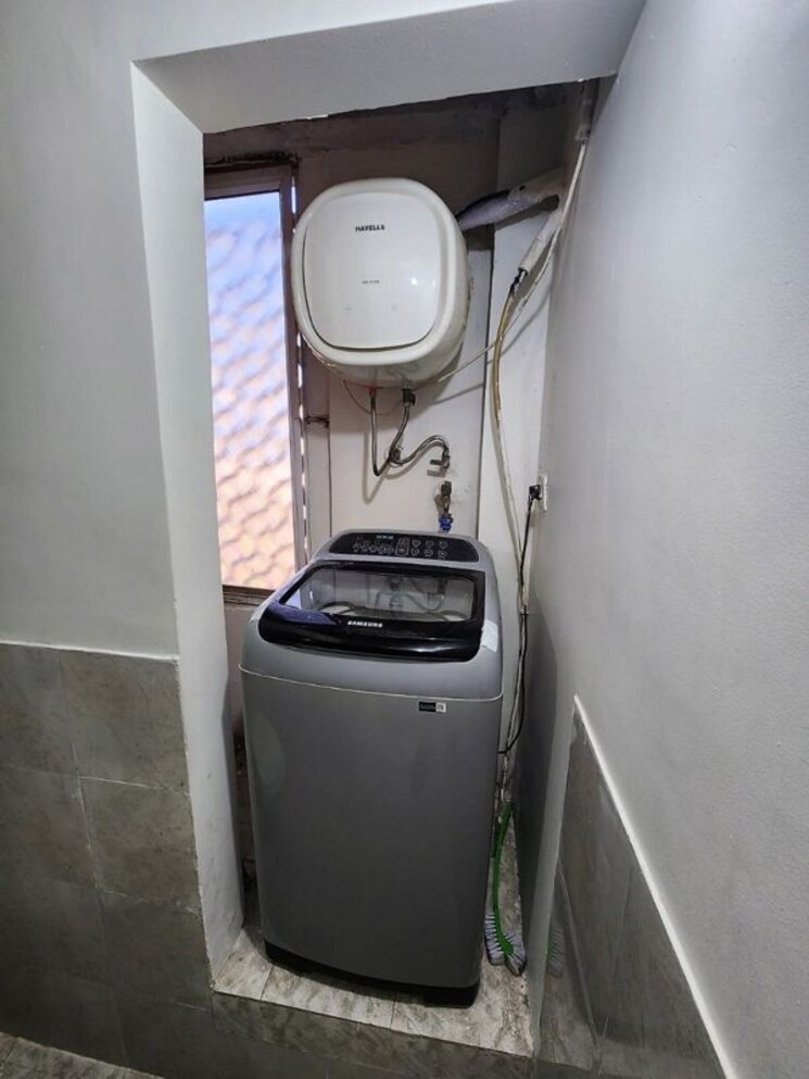 Bathroom, dwarika-raj-garden-city 4 Bedroom 2500 Sq.Ft. Apartment In Raj Nagar Extension Ghaziabad 9737283