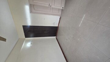 Kitchen in 2.5 BHK Apartment at Eldeco Green Meadows, Pi Greater Noida – for Sale