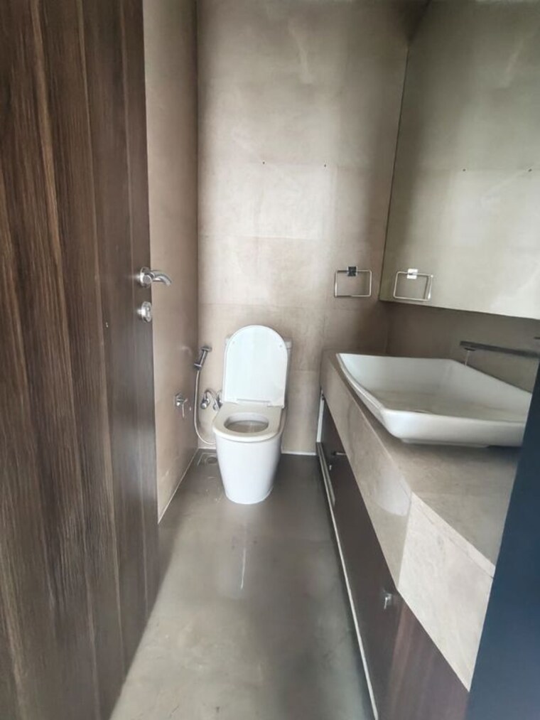 Attached Bathroom, indiabulls-sky 4 Bedroom 2950 Sq.Ft. Apartment In Lower Parel Mumbai 9417927