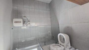 Bathroom in 4 BHK Villa at Godrej Golf Link Villas, Sector 27 Yamuna Expressway – for Rent