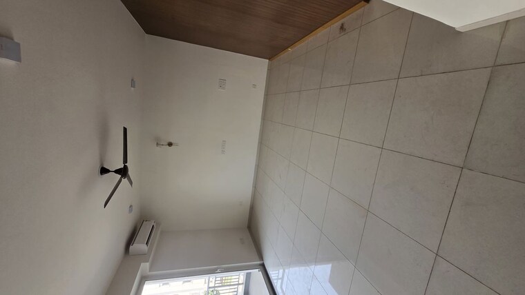 Bathroom, godrej-golf-link-villas 4 Bedroom 2835 Sq.Ft. Villa In Sector 27 Yamuna Expressway Greater Noida 9737316