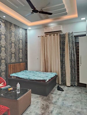 Room in  Pg at Gomti Nagar – for Rent