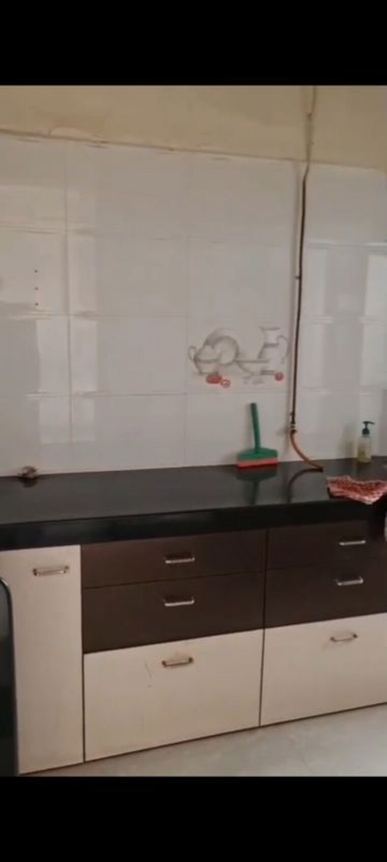 Kitchen, amogh-adjure-apartment 1 Bedroom 450 Sq.Ft. Apartment In Vile Parle East Mumbai 9737326