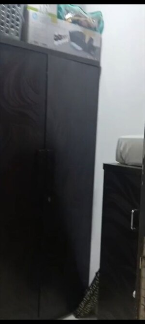 Furnished Amenities in 1 BHK Apartment at Zee Usha Niketan, Vile Parle East – for Rent