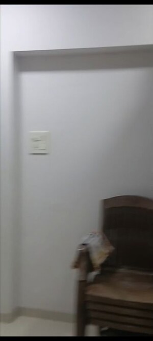 Furnished Amenities in 1 BHK Apartment at Zee Usha Niketan, Vile Parle East – for Rent