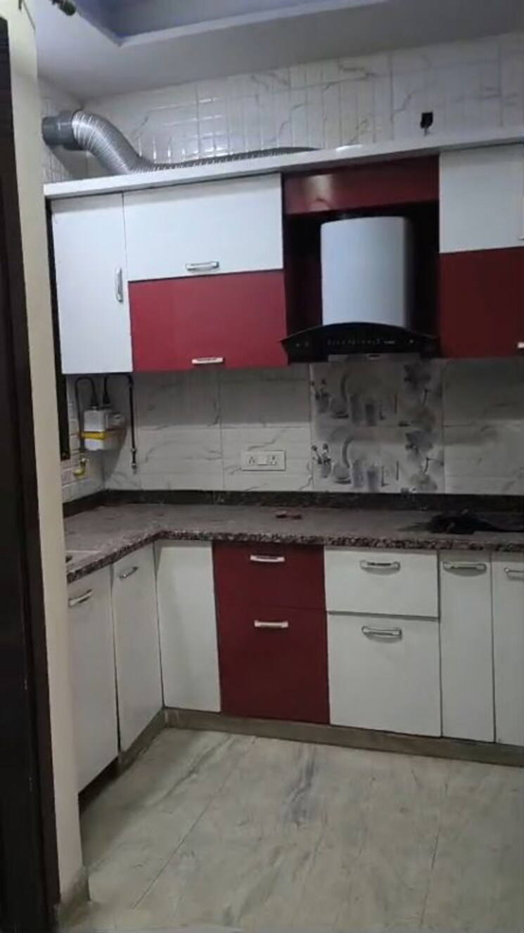 Kitchen, rohini sector 24 3 Bedroom 700 Sq.Ft. Builder Floor In Rohini Sector 24 Delhi 9737363