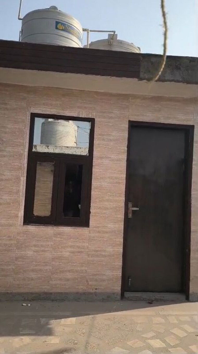 Exterior View, rohini sector 24 3 Bedroom 700 Sq.Ft. Builder Floor In Rohini Sector 24 Delhi 9737363