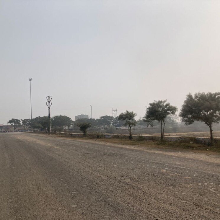 undefined, sector 18 yamuna expressway  300 Sq.Yd. Plot In Sector 18 Yamuna Expressway Greater Noida 9737383