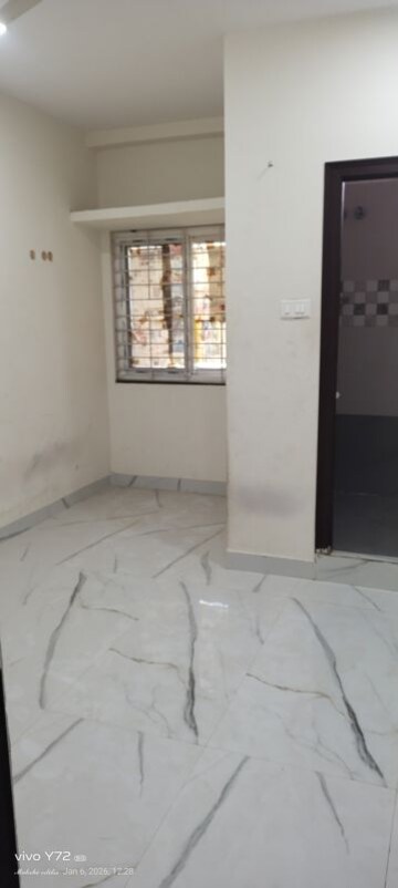 Room in 2 BHK Apartment at Pavani Laxmi Nivas, Madhapur – for Rent
