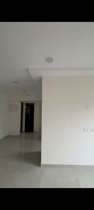 Room in 2 BHK Apartment at Andheri East – for Rent