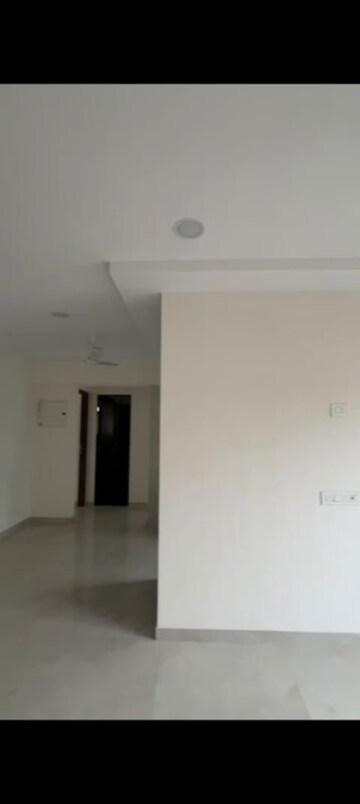 Room in 2 BHK Apartment at Andheri East – for Rent