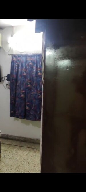 Bedroom in 1 BHK Apartment at Vile Parle East – for Rent