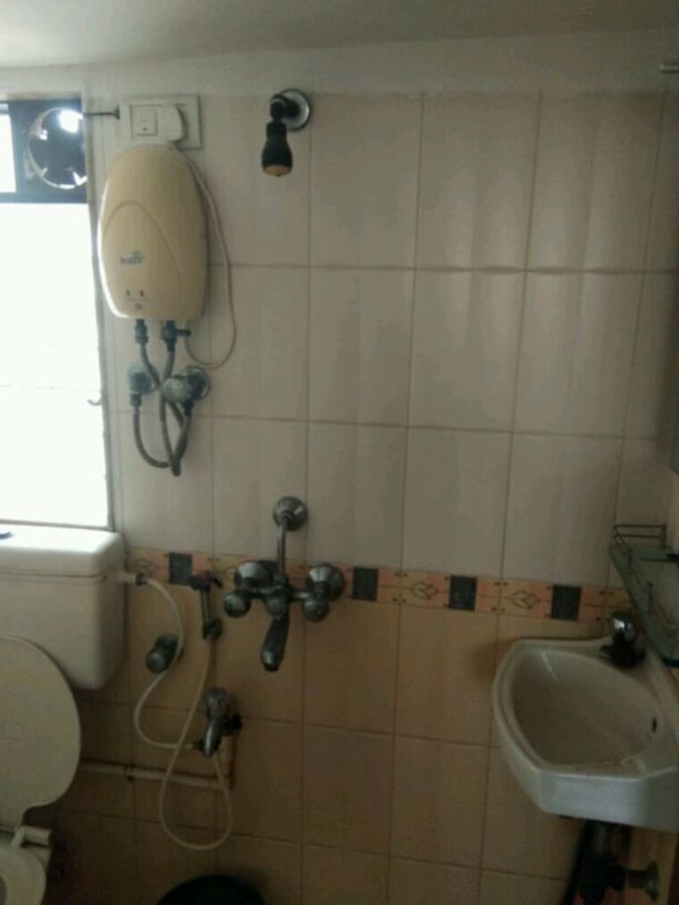 Bathroom, atul-blue-horizon-ii 1 Bedroom 625 Sq.Ft. Apartment In Malad West Mumbai 9737428