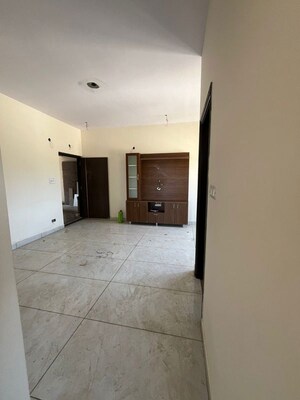 Room in 1 BHK Builder Floor at Marathahalli – for Rent