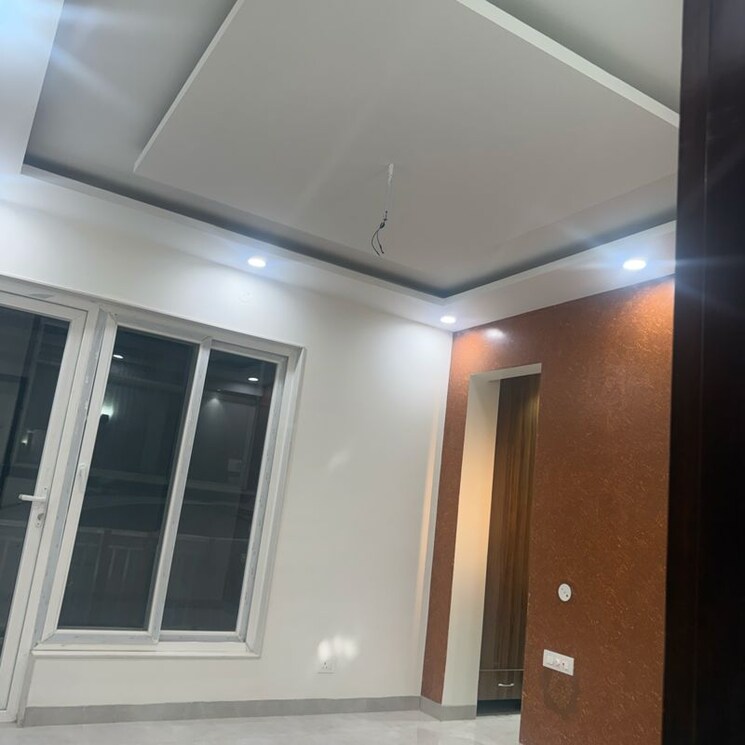 Room, palam-vihar-residents-association 3.5 Bedroom 270 Sq.Yd. Builder Floor In Palam Vihar Gurgaon 9737499