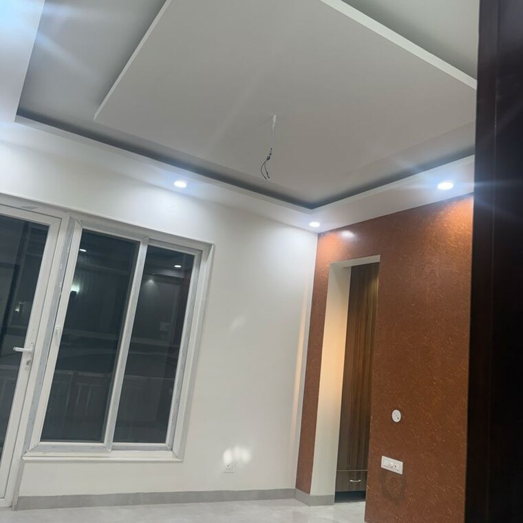 Room, palam-vihar-residents-association 3.5 Bedroom 270 Sq.Yd. Builder Floor In Palam Vihar Gurgaon 9737499