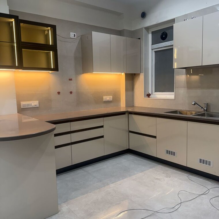 Kitchen, palam-vihar-residents-association 3.5 Bedroom 270 Sq.Yd. Builder Floor In Palam Vihar Gurgaon 9737499