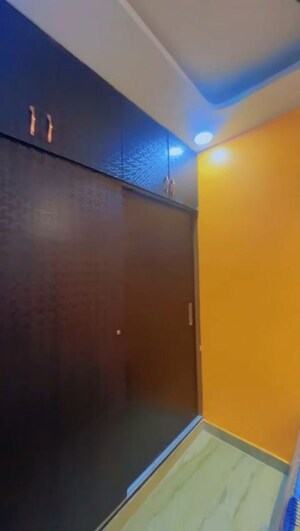 Room in 1.5 BHK Builder Floor at Rohini Sector 23 – for Sale