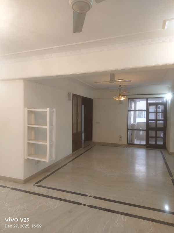 4 BHK 2900 Sq.Ft. Apartment in New Shivalik Society