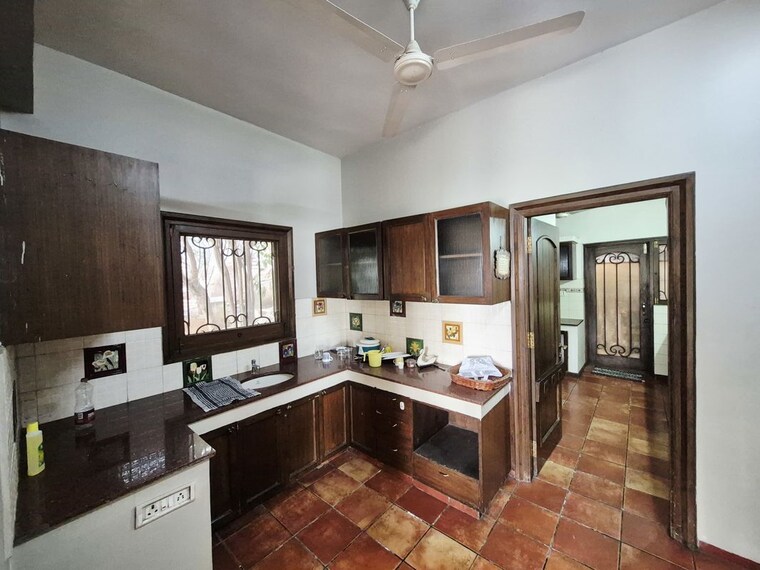 Kitchen, banjara hills 4 Bedroom 6000 Sq.Ft. Independent House In Banjara Hills Hyderabad 9737566