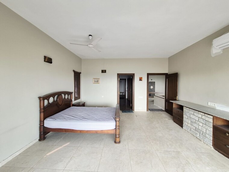 Room, banjara hills 4 Bedroom 6000 Sq.Ft. Independent House In Banjara Hills Hyderabad 9737566